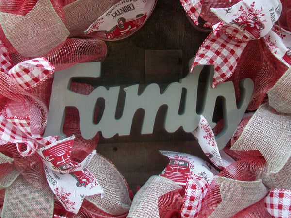 All Occasion Country Farmhouse Red Natural Burlap Mesh Wreath
