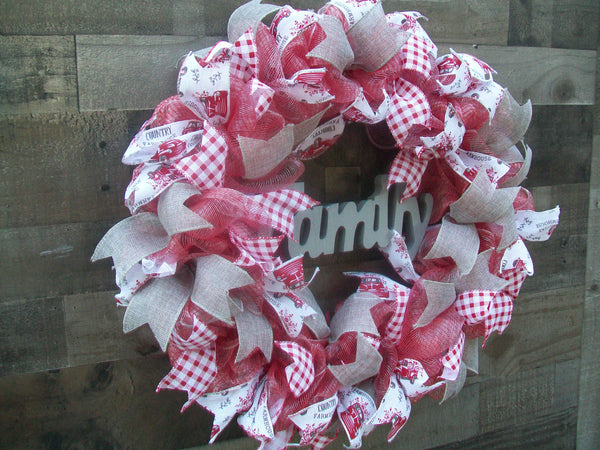 All Occasion Country Farmhouse Red Natural Burlap Mesh Wreath