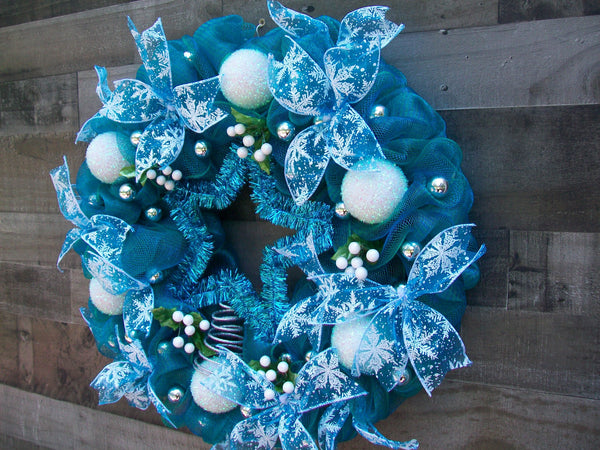 Turquoise Sparkling Christmas Star Deco Mesh Wreath