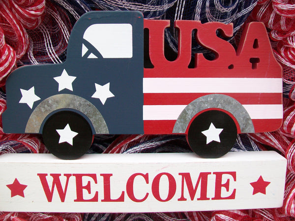 Red White & Blue Patriotic 4th of July Memorial Day USA Welcome Truck Wreath